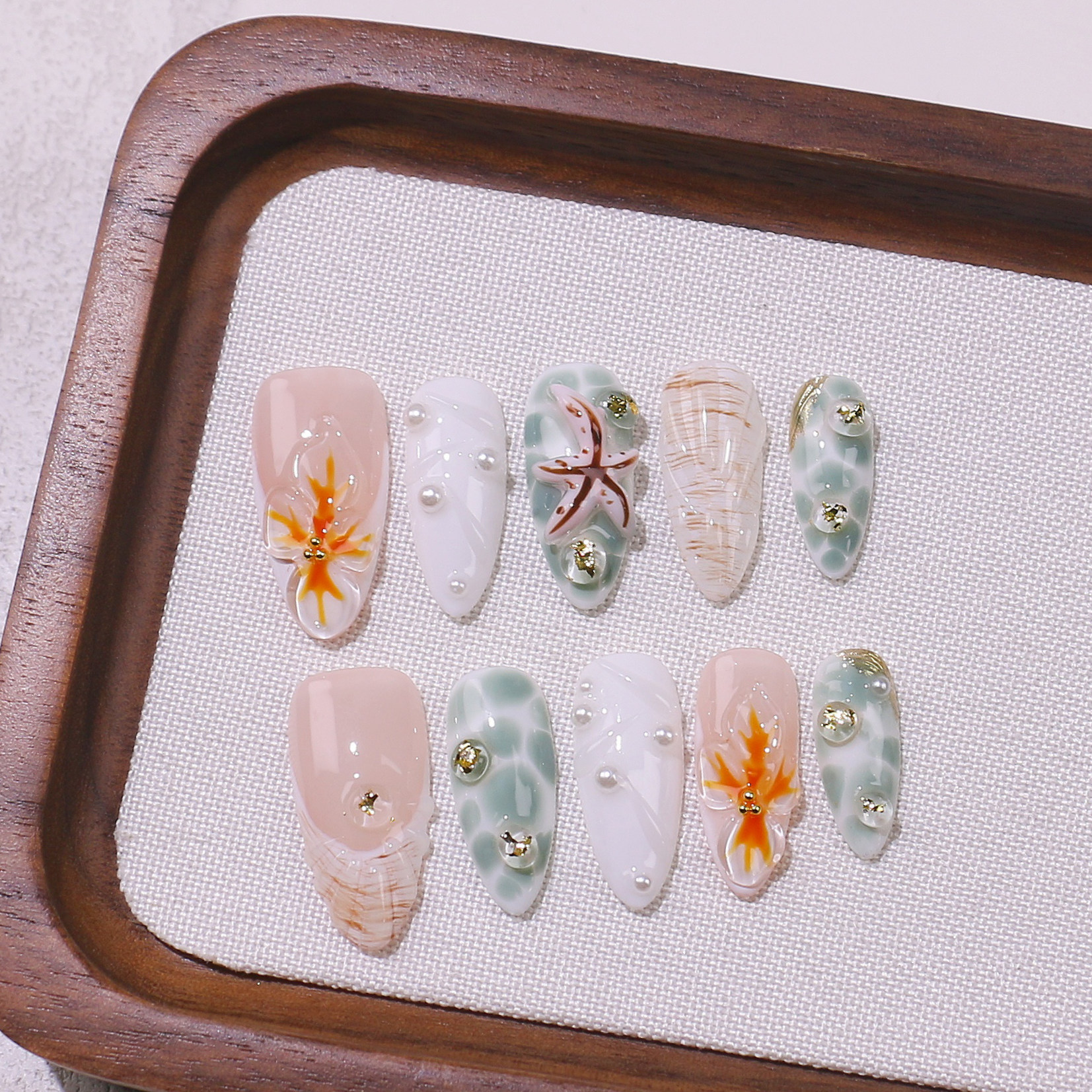 [Colección de manicuras talladas] comercio exterior transfronterizo exclusivamente para usar a mano puro parche de uñas falsas de almendras de estilo europeo y americano