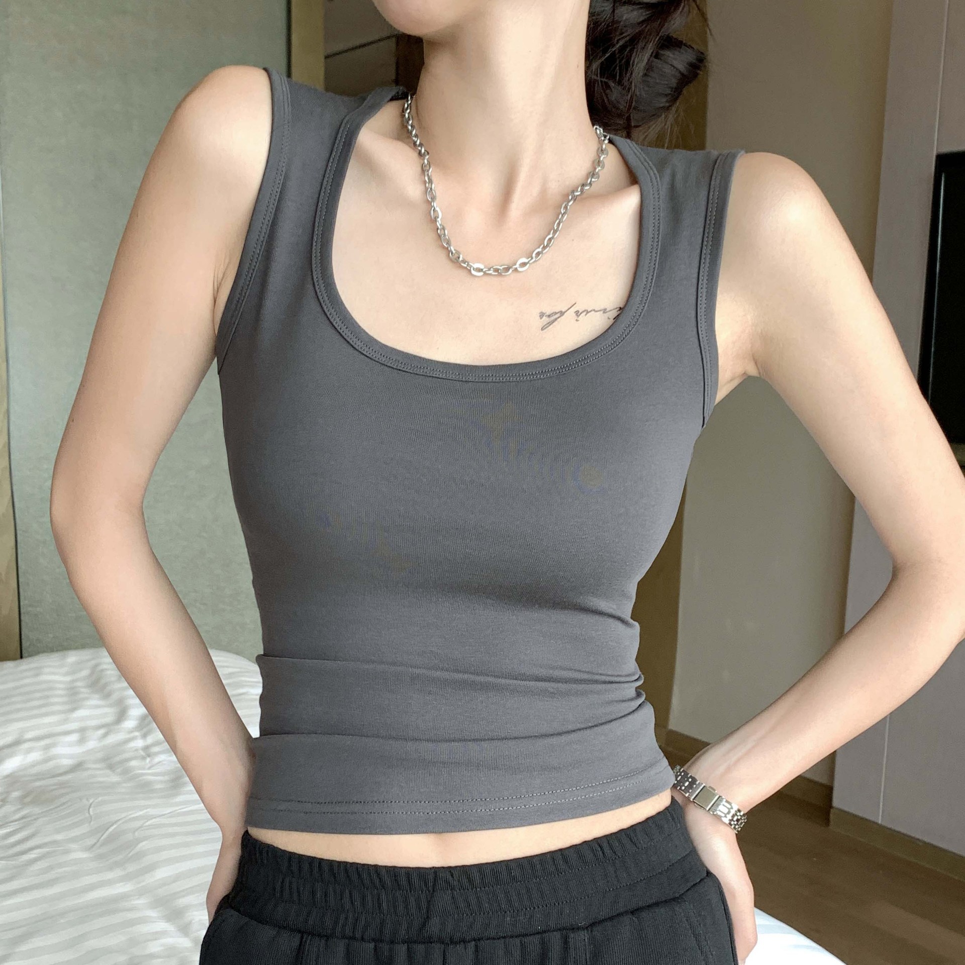 H349 New Pure Cotton Camisole for Women, Summer Style, Wide Shoulder Strap, Side Breast Coverage, Slim Fit, White Base Top