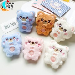 新しいぬいぐるみの熊のぬいぐるみはかわいい全身の熊の学生を飾ってピンを包みます。