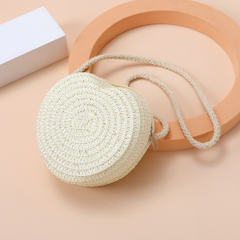 Kid'S Straw Heart Shape Cute Heart-shaped Zipper Shoulder Bag display picture 3
