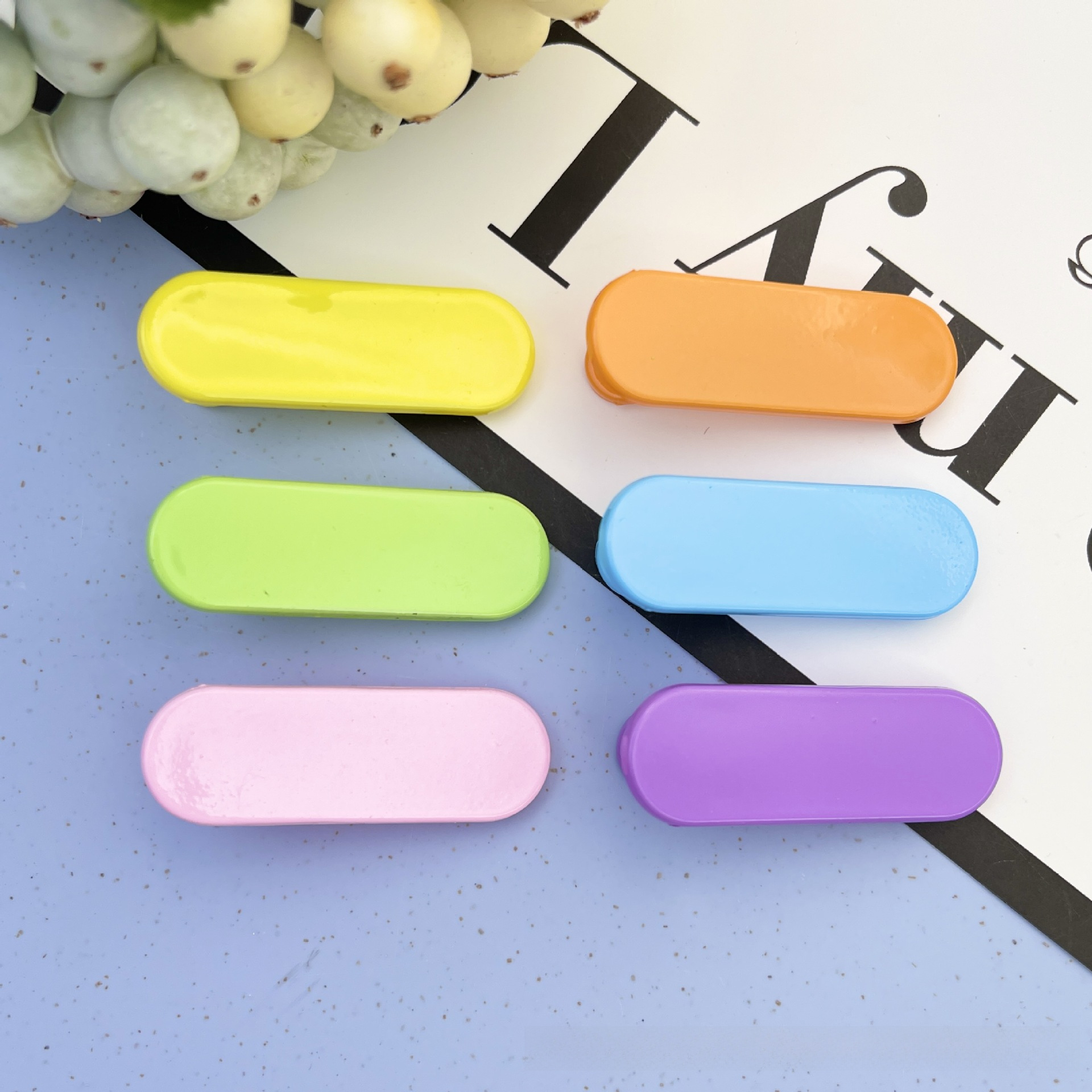 Vernice Macaron Gloss 2024 8 caratteri Fermaglio a becco d'anatra Colore frutta Fermaglio per capelli senza cuciture Accessori per capelli carini Fermaglio laterale Frangia Accessori_voghion.com