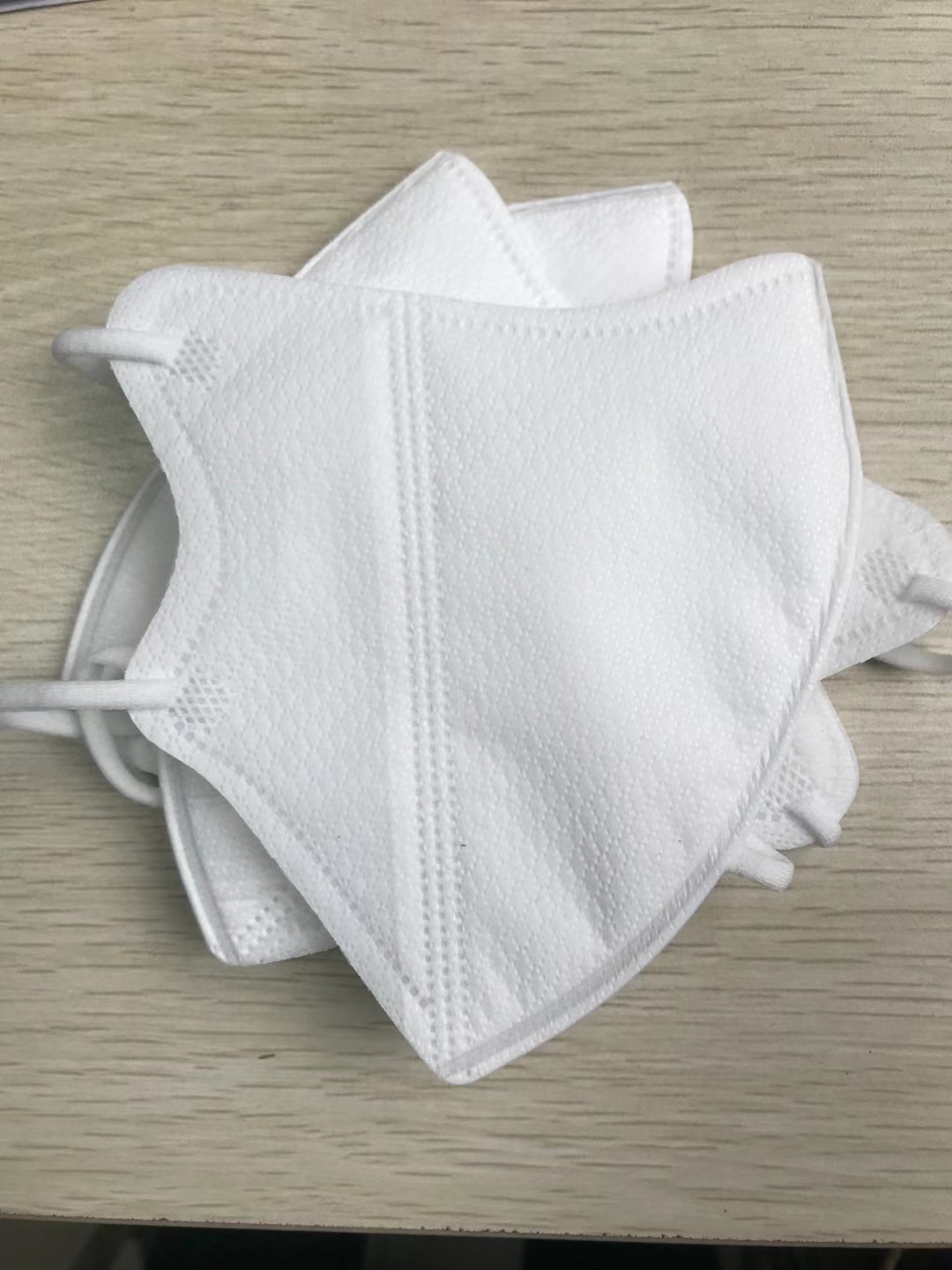 厂家直供SSS25g30g50g60g菱形纹/钻石纹pp无纺布真材实料材料