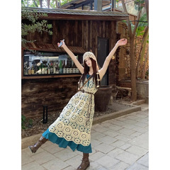 休暇風スーツ女性夏の新しいデザイン感が甘いレトロな透かし彫りフックの花のストラップとスカートの2つのセット