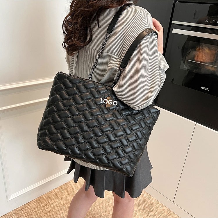 Bolso cabeza de águila de comercio exterior transfronterizo primavera para mujer nuevo bolso de hombro de cadena de diamantes simple de moda bolso de viaje de gran capacidad