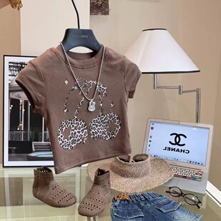 Ůͯ��ʽ�͹ű��yС���Ҷ���T���ļ��¿ͯ���̿�����0214A060