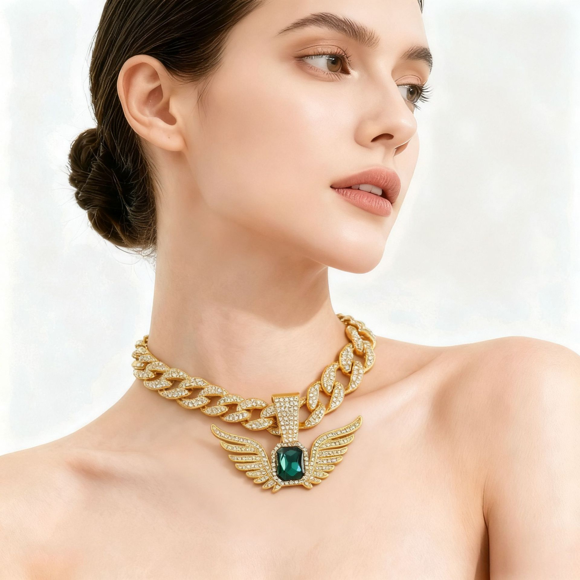 Europeo y americano hip hop completo diamante Ruby alas colgante collar de los hombres de personalidad transfronteriza alas de Ángel colgante fábrica al por mayor