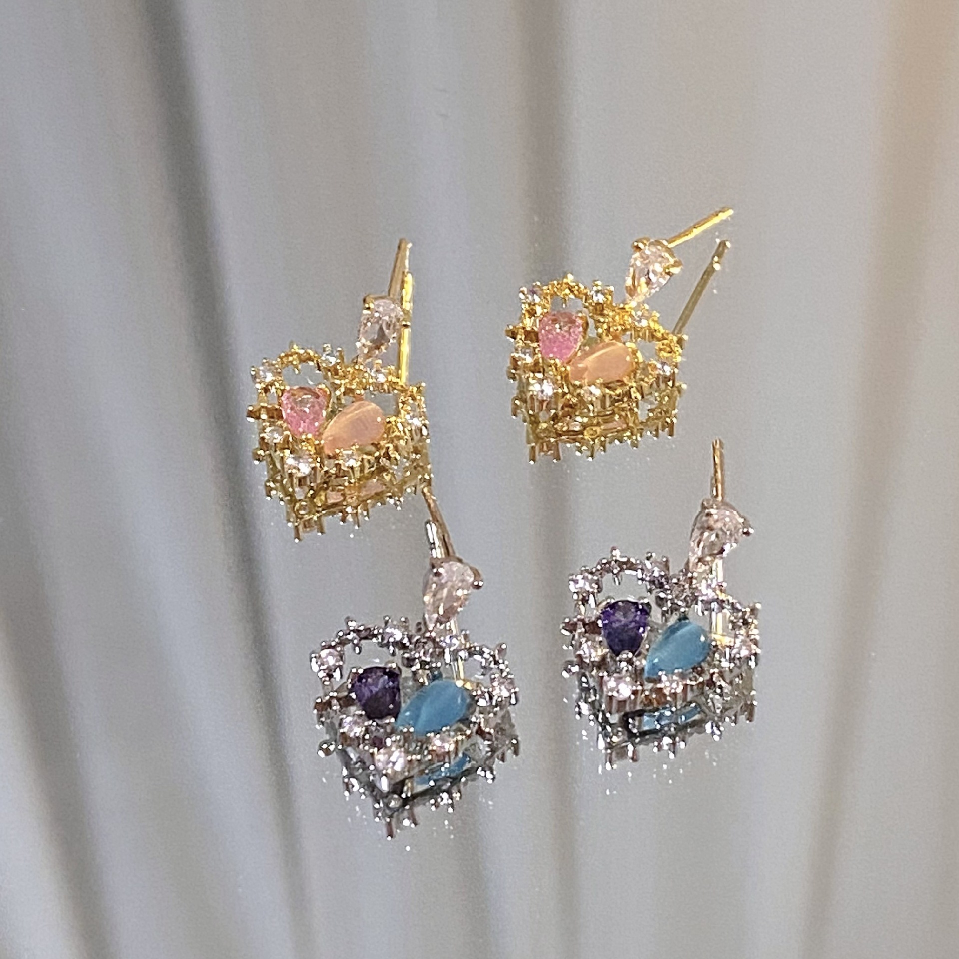 Alloy Material 1 Pair Sweet Heart Shape Plating Inlay Alloy Rhinestones Drop Earrings