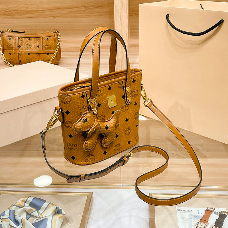 Vegetable Basket 2024 New Fashionable, Small and Elegant, High Grade Feeling Handbill, Shoulder Crossbody Bag for Women_voghion.com