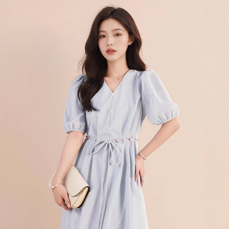 French Style Pure Color V-Neck Dress for Women 2026 Summer New Style, Very Beautiful and Elegant, with Tie Waist and Age-Reducing Mid-Length Skirt French Style Pure Color V-Neck Dress for Women 2026 Summer New Style, Very Beautiful and Elegant, with Tie Waist and Age-Reducing Mid-Length Skirt