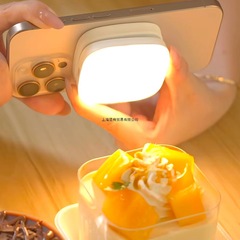 ライブブロードキャストフィルライト携帯電話磁気屋外ポータブルライト旅行写真アーティファクト化粧ミラー付き360度回転