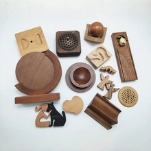 工厂加工定制各类木质工艺品竹木玩具制品激光雕刻木片装饰摆挂件