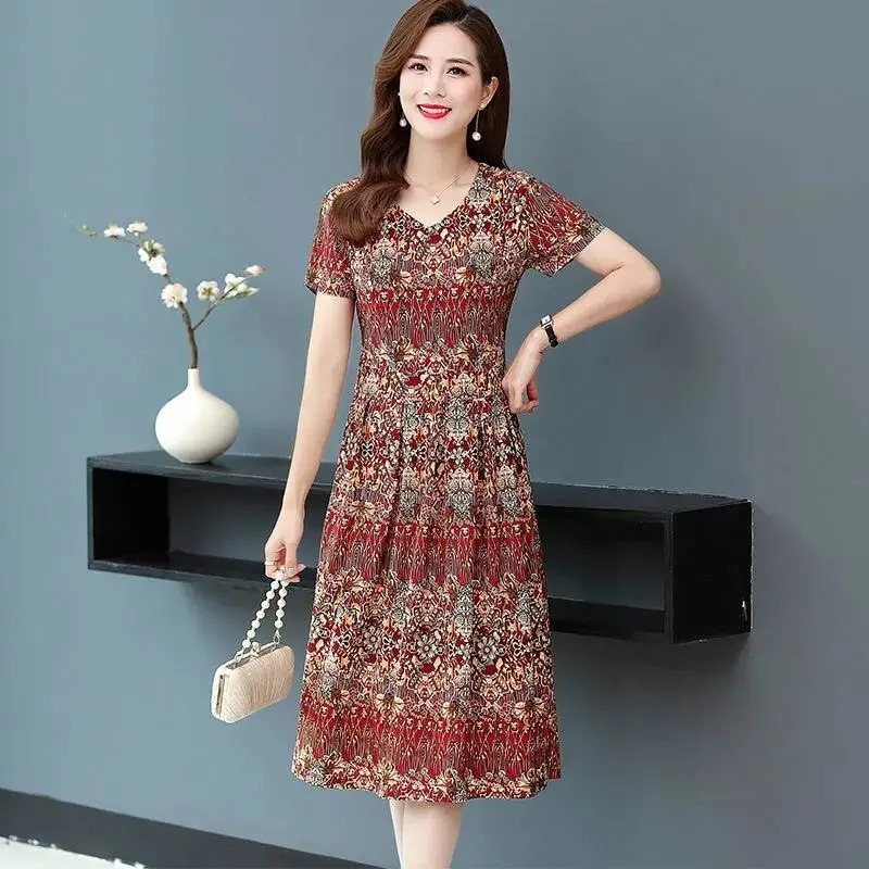 Summer elegant dress for leisure