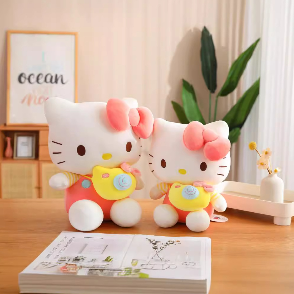 日系三丽鸥HelloKitty系列泡泡机毛绒娃娃公仔玩偶网红礼物批发