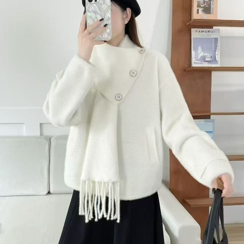 2025法式小香风粉色带围巾毛衣外套女冬季新款宽松加厚针织开衫|undefined
