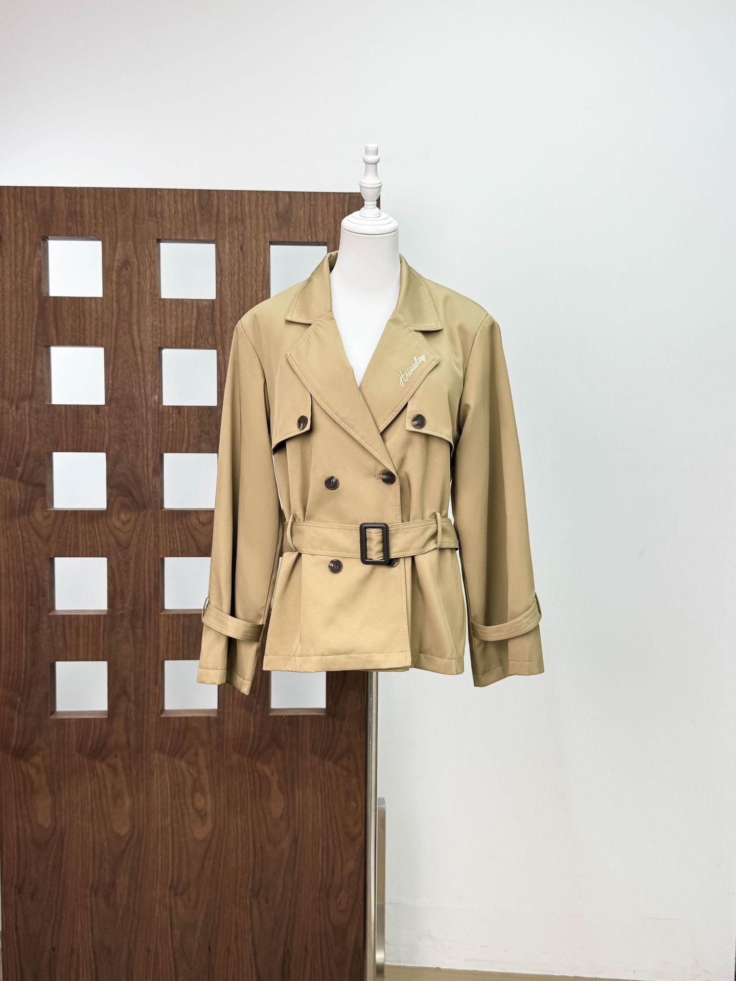 秋の美ラードの巴宝の栗の秋の意が濃くて、お姉さんを引っ張ります。