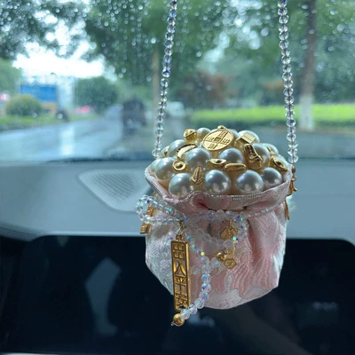 Car ornaments | Carbon for Car Interior Odor Removal