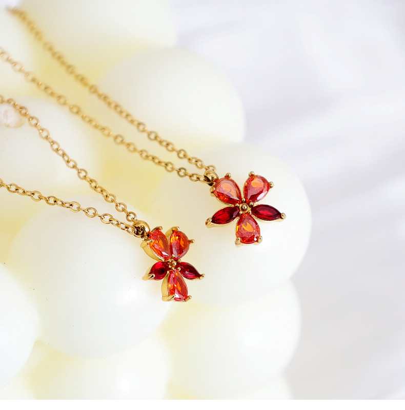 304 Stainless Steel Sweet Shiny Inlay Flower Butterfly Zircon Pendant Necklace display picture 8