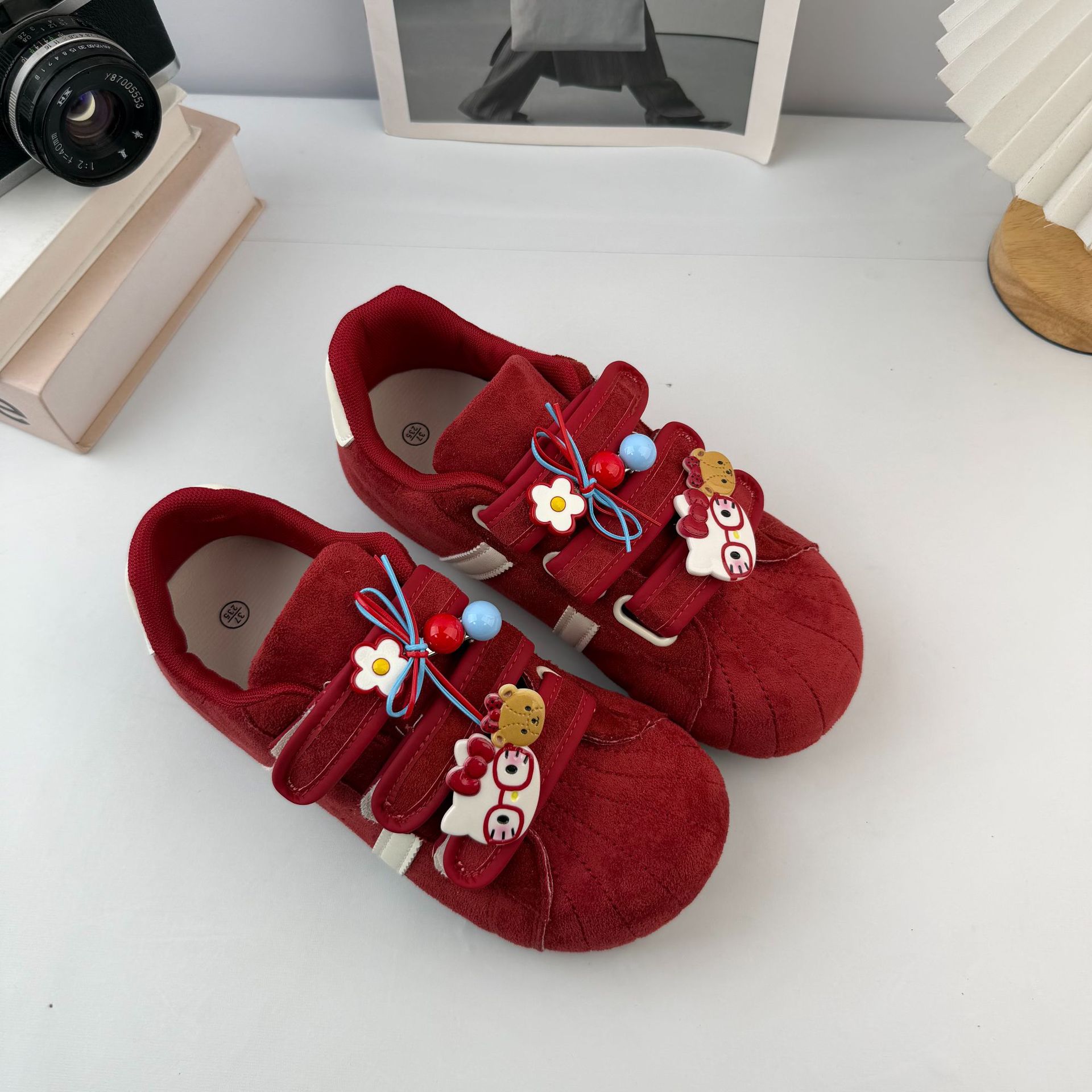 Yanzhong original Kitty velcro zapatos perezosos para mujeres 2025 nuevo estilo universal lindo zapatos puff image 9