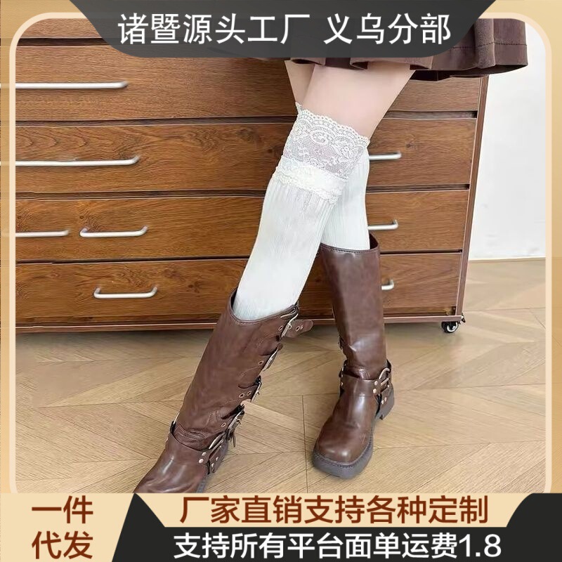Versatile College-Style Streetwear and Commuting Mid-Calf Socks with a Youthful Vibe, Slimming, Non-Slip, Non-Binding Lace Long Socks Versatile College-Style Streetwear and Commuting Mid-Calf Socks with a Youthful Vibe, Slimming, Non-Slip, Non-Binding Lace Long Socks