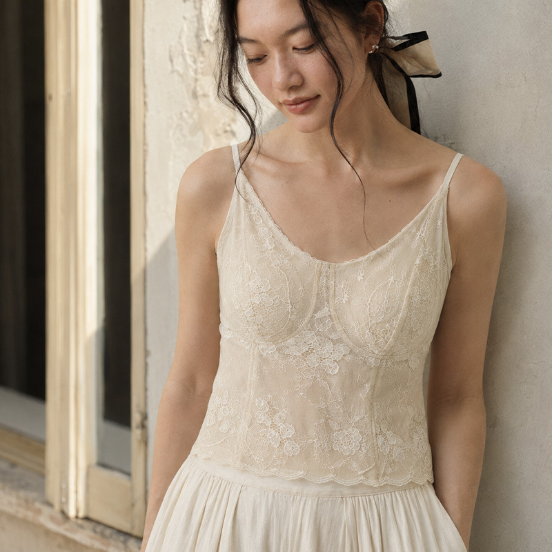 2026 Early Autumn Thin Romantic Luxury Lace-Patch Ice Silk One-Piece Fixed Integrated Bra Pad Camisole