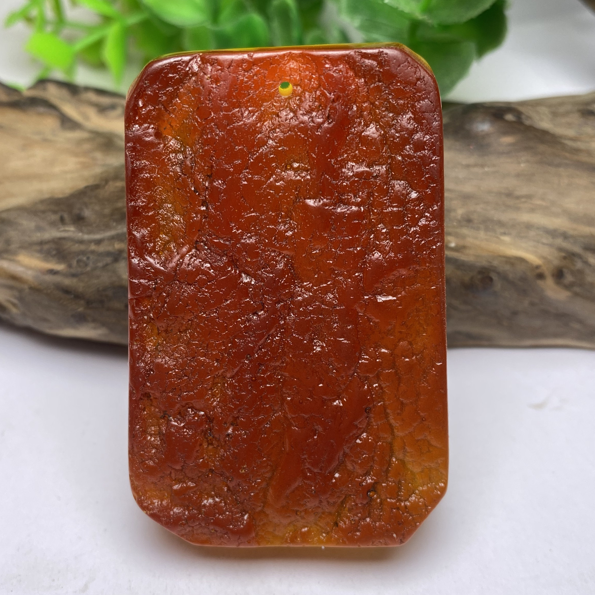 直播供货金绞密平安无事牌厂家批发二代琥珀蜜蜡线下实体现货直销