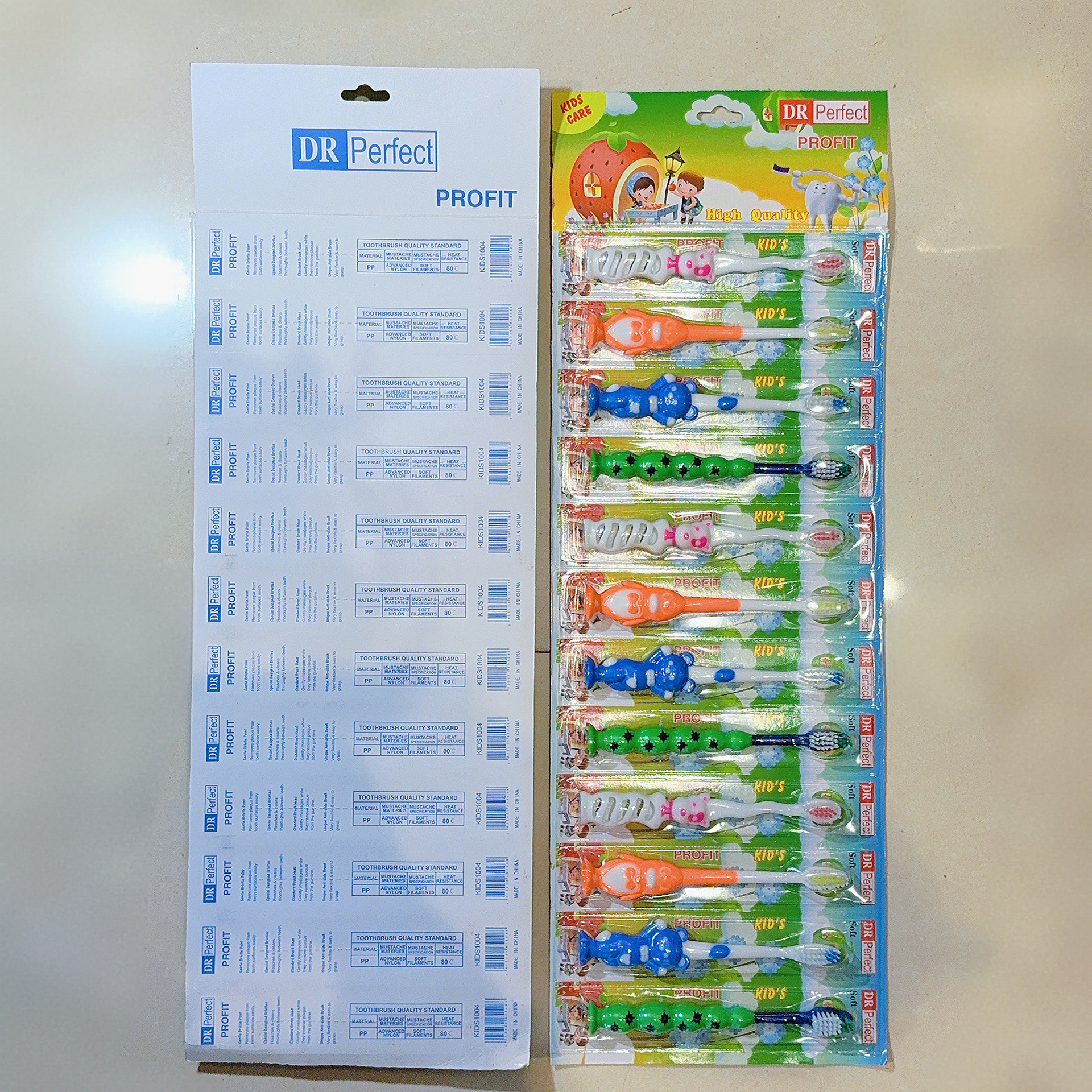 Cepillos de dientes BQB12 en paquete, cepillos de dientes para exportación, cepillos de dientes para adultos con cerdas suaves, venta al por mayor de fabricantes de comercio electrónico transfronterizo.