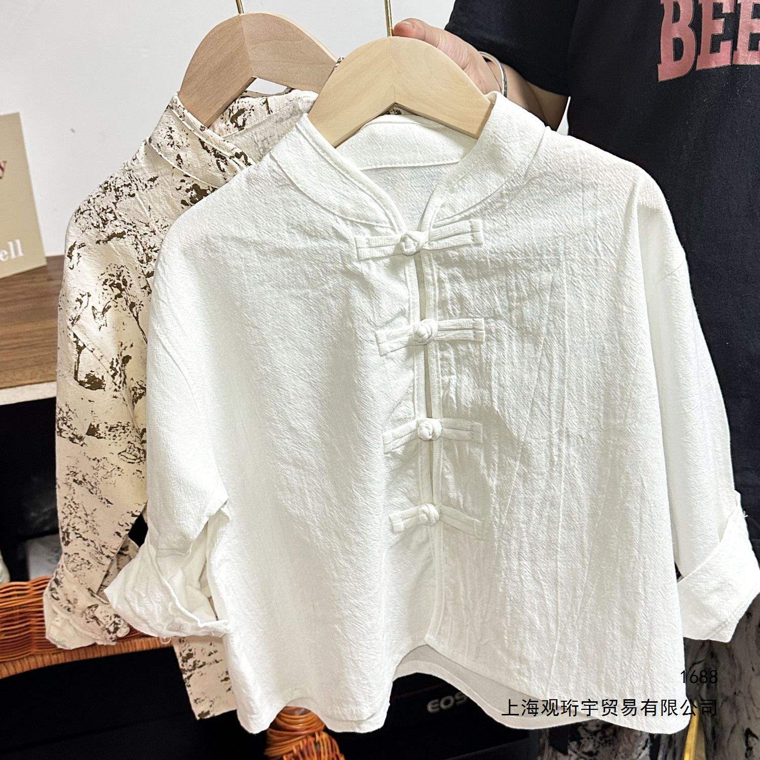 Retro-style boys' and girls' new Chinese-style fashionable button-down shirt, 2026 spring style, children's stand-up collar linen cotton long-sleeved shirt