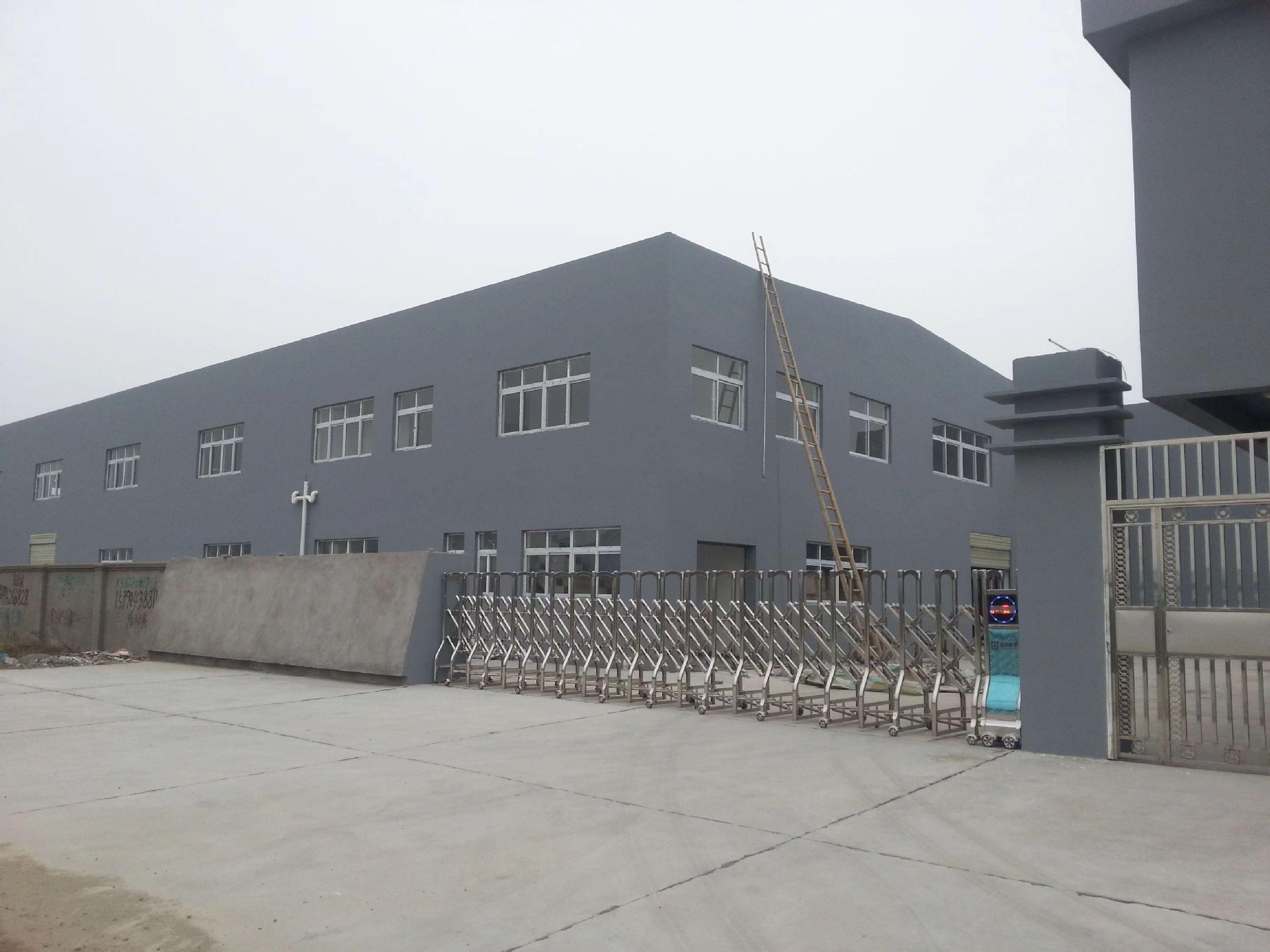 O1CN014zKtv21qq7RSoph1t_!!2216