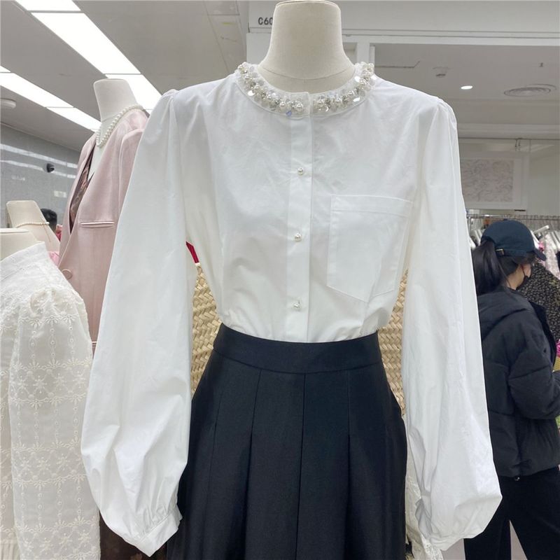 广州APM春季法式高级感钉珠圆领排扣白色衬衣百搭灯笼袖宽松上衣|undefined