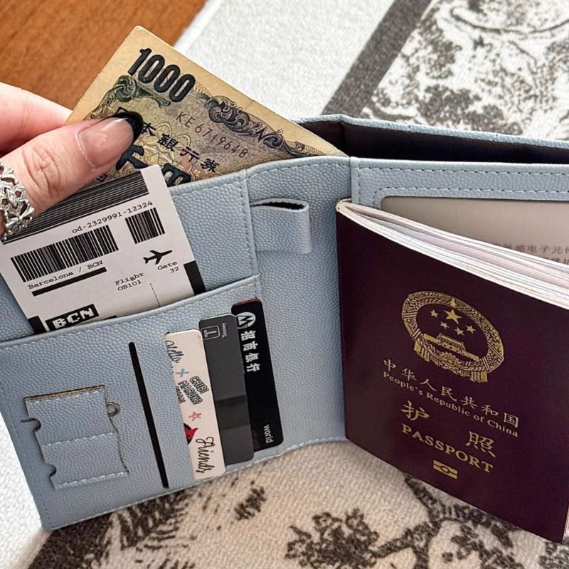 护照夹钱包一体出国旅行护照发票收纳女款轻薄小巧护照钱包一体