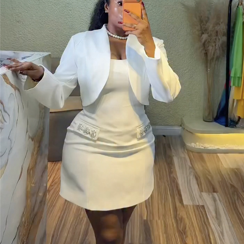 Completo elegante composto da blazer senza maniche e mini abito – Perfetto per la primavera, dall'ufficio alla cena, con due pezzi (bianco/rosso, taglie dalla S alla 2XL)_voghion.com