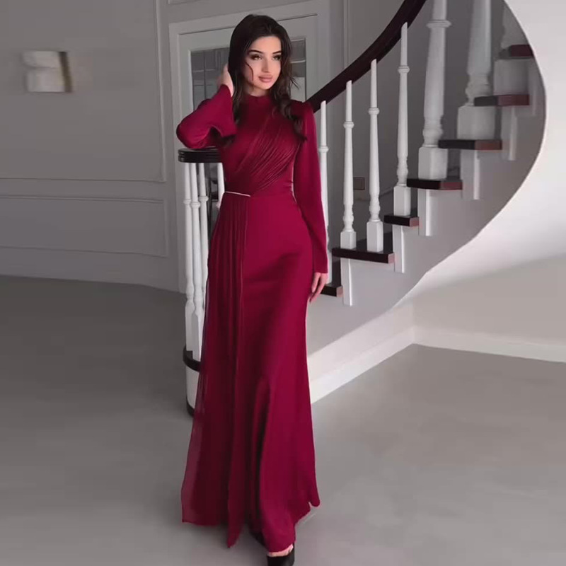 autumn solid color elegant dress with a round collar