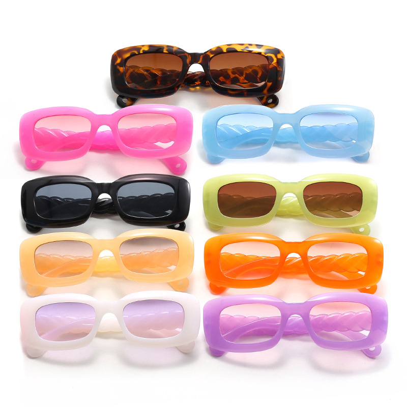 Nuevas gafas de giro transfronterizo piernas gafas de sol de color caramelo rectangular retro gafas de sol de moda europea y americana moda desgaste calle tiro gafas de sol