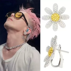 权志龙同款向日葵雏菊s925银耳钉爆闪轻奢高级感百搭男女同款耳饰