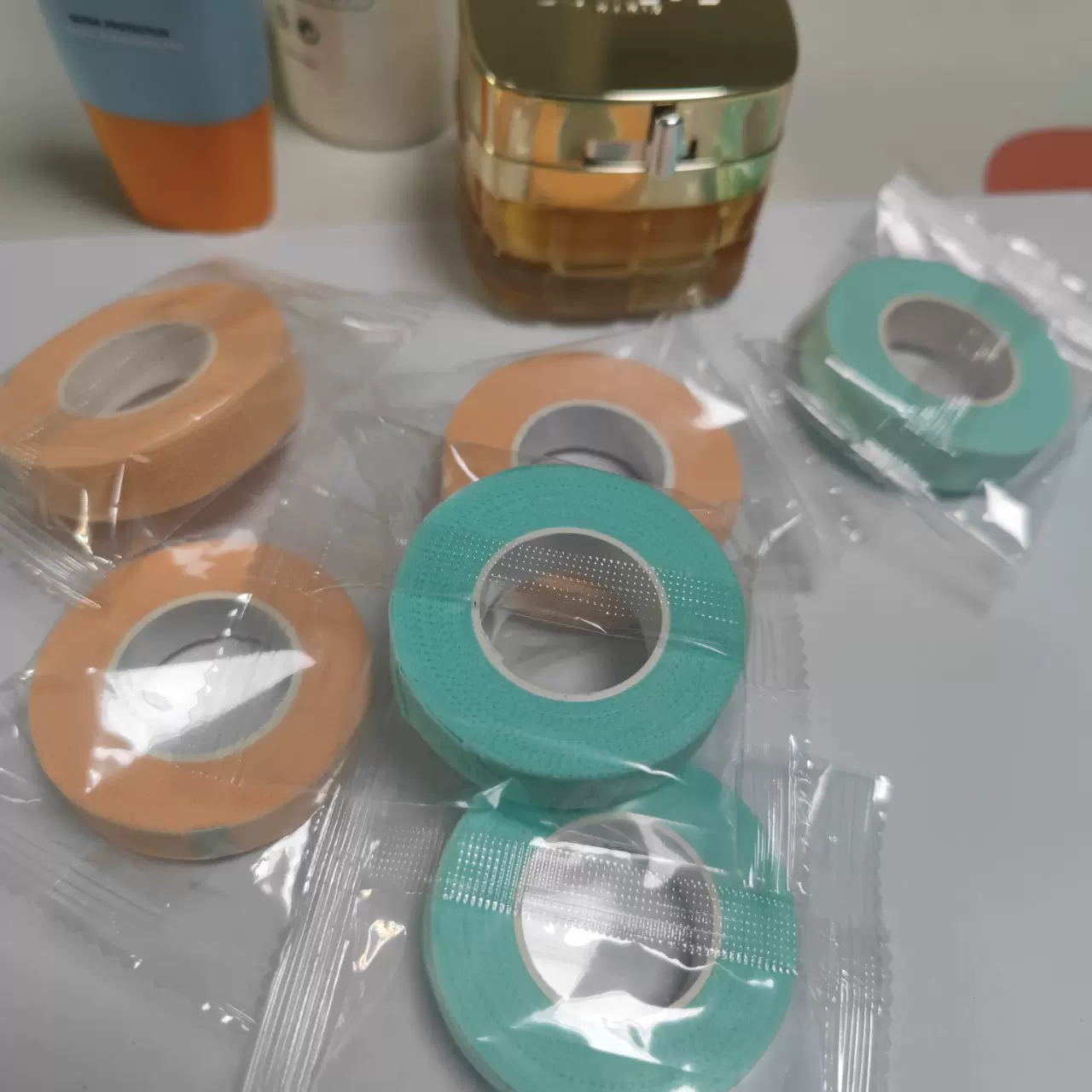嫁接睫毛胶带睫毛膏彩色胶带特价胶带睫毛胶带无纺布胶布