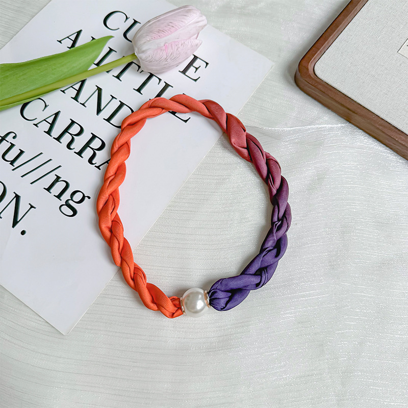 Collar de perlas de hebilla de atracción primavera y otoño verano decoración de cuello pequeña bufandas de mujer camisa de pañuelo de seda girada al por mayor