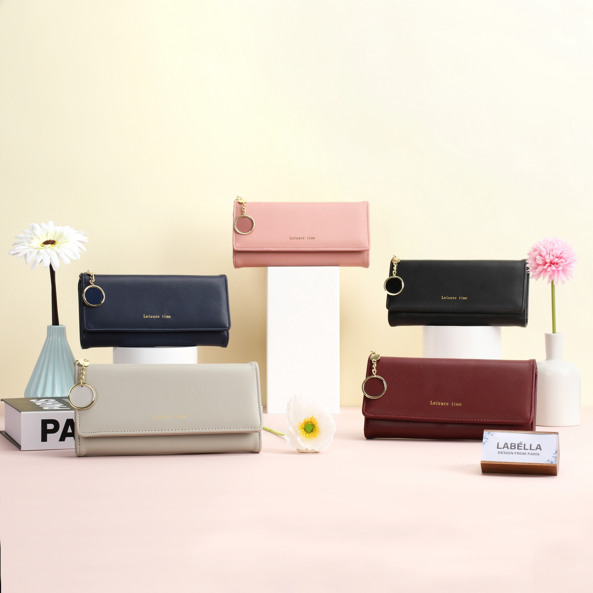 La billetera de la señora Labella, billetera larga coreana PU, bolso de tarjetas de estilo simple de color sólido, tres veces plegable.