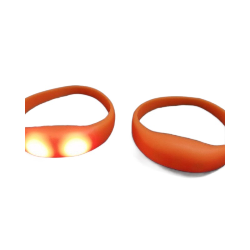 Pulseras luminosas controladas por voz Reunión Anual de Empresas Lotería Control de voz Respuesta Pulseras de teclas luminosas Concert Atmosfera de bar