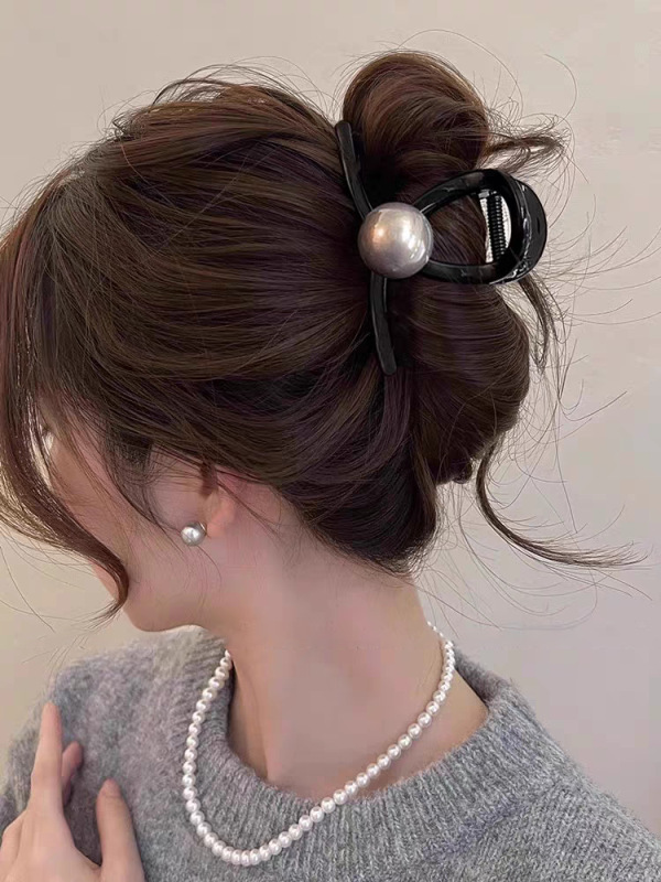 2025年新作フレンチサテン三角グリッパー、女性用ハイエンド後頭部ヘアシャーククリップ、気質と多用途のヘアアクセサリー|undefined