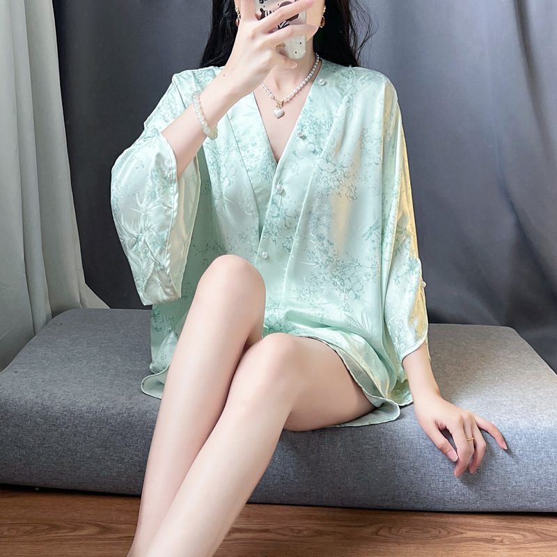 French-Style Light Luxury Ice Silk Pajamas for Women, Summer Waist-Cinching Slimming Cardigan Set, High-End Chinese-Style Loungewear That Can Be Worn Outside French-Style Light Luxury Ice Silk Pajamas for Women, Summer Waist-Cinching Slimming Cardigan Set, High-End Chinese-Style Loungewear That Can Be Worn Outside