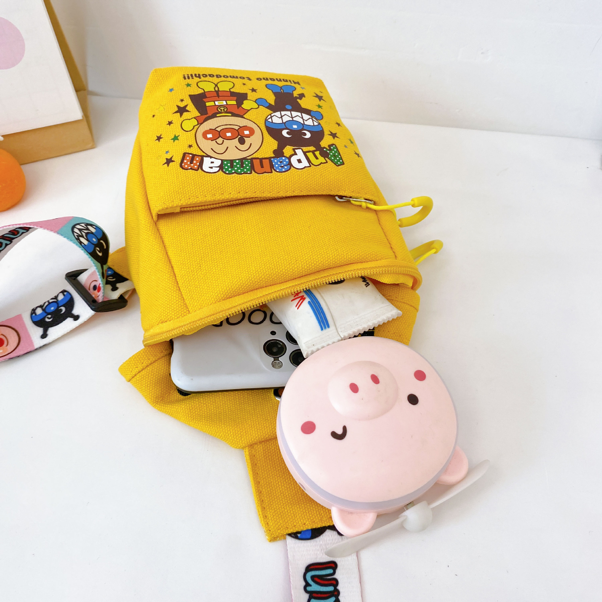 Bolso de hombro pequeño para niños de moda de verano 2021 bolso de pecho de lona de estudiante de moda guapo bolso de pecho de hombro bolsa de mensajero