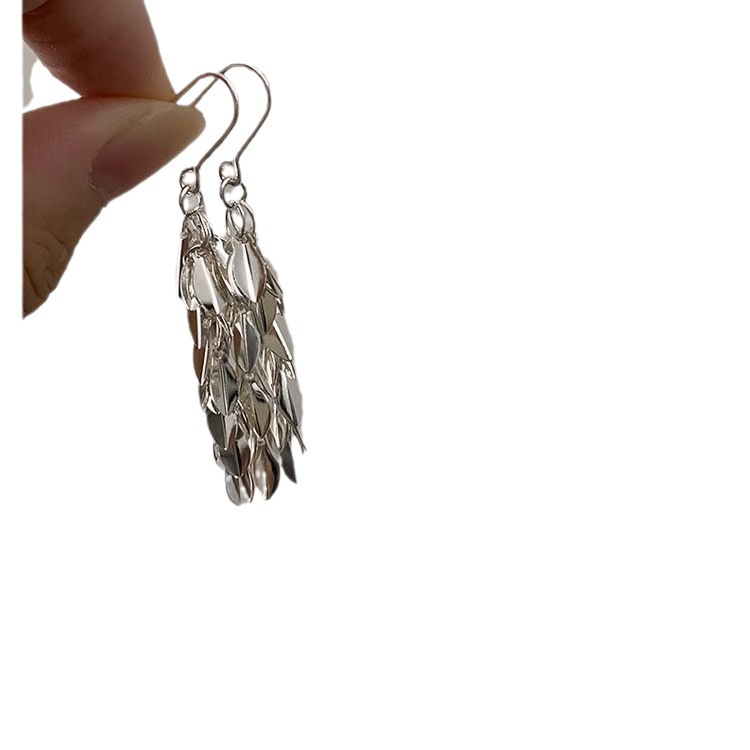 2023 nuevo brillante super temperamento de espilla de trigo sequinado gancho de orejas de bordilla alta sensación de personalidad pendientes de orejas para mujeres image 5