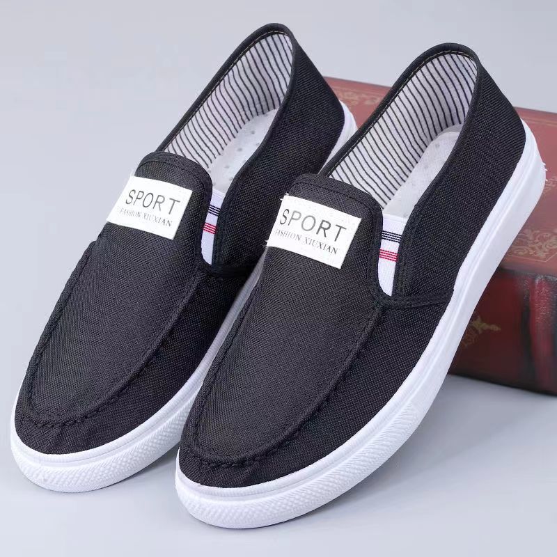 Los fabricantes envían una pieza de zapatos de lona de estilo caliente de primavera y verano, zapatos de hombre, zapatos de tela viejos de Beijing, zapatos de trabajo antideslizantes y resistentes al desgaste