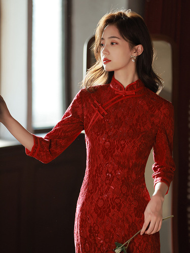 Red lace Chinese Dresses Retro Qipao new autumn and winter flocking soft daily banquet temperament like mother-in-law mother red cheongsam