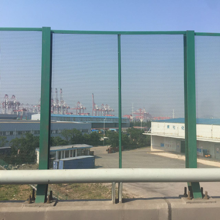 Weihai bridge anti-drop red de aislamiento de alta velocidad anti-caída red de inmersión moldeada red antideslumbrante en forma de diamante red de barrera en ambos lados de la carretera