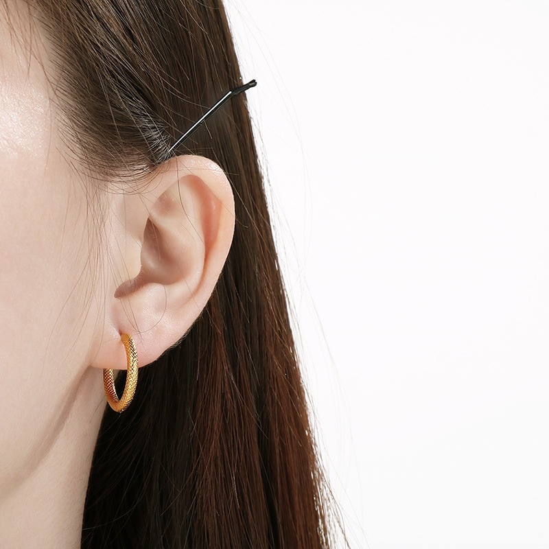 Pendientes de aro de acero inoxidable con dragón y flores_voghion.com