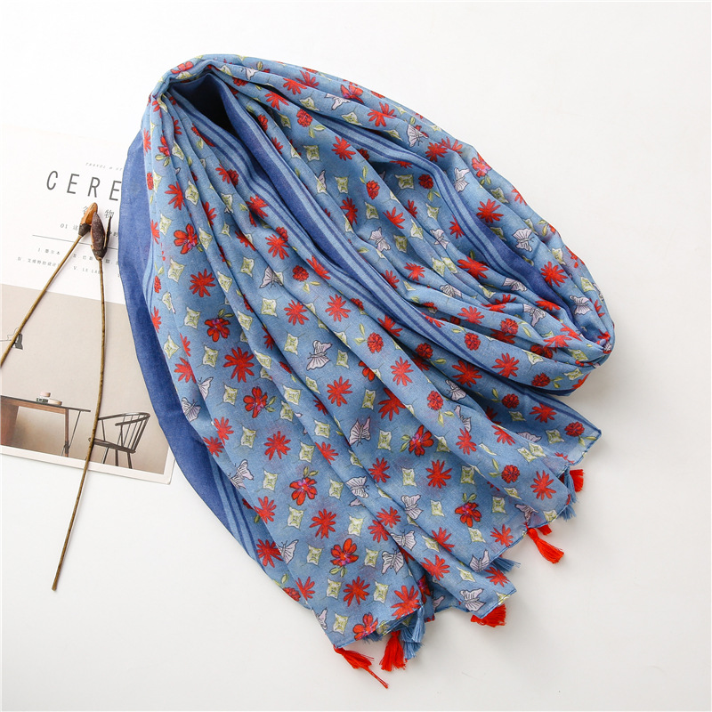 Fashion Floral Retro Pattern Ethnic Fringed Scarf display picture 4