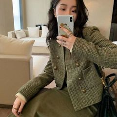 小香風の粗い花のコートの女性2025春の新しい女性のレトロなフランスの小さい背の短い通勤上着の女性
