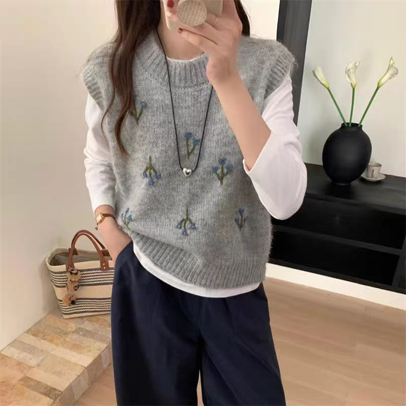 复古刺绣软糯毛衣马甲女套头宽松新款秋冬内搭叠穿针织背心上衣|undefined