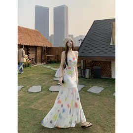 海边度假风水彩吊带连衣裙女春夏小个子长款不规则包臀鱼尾裙新款